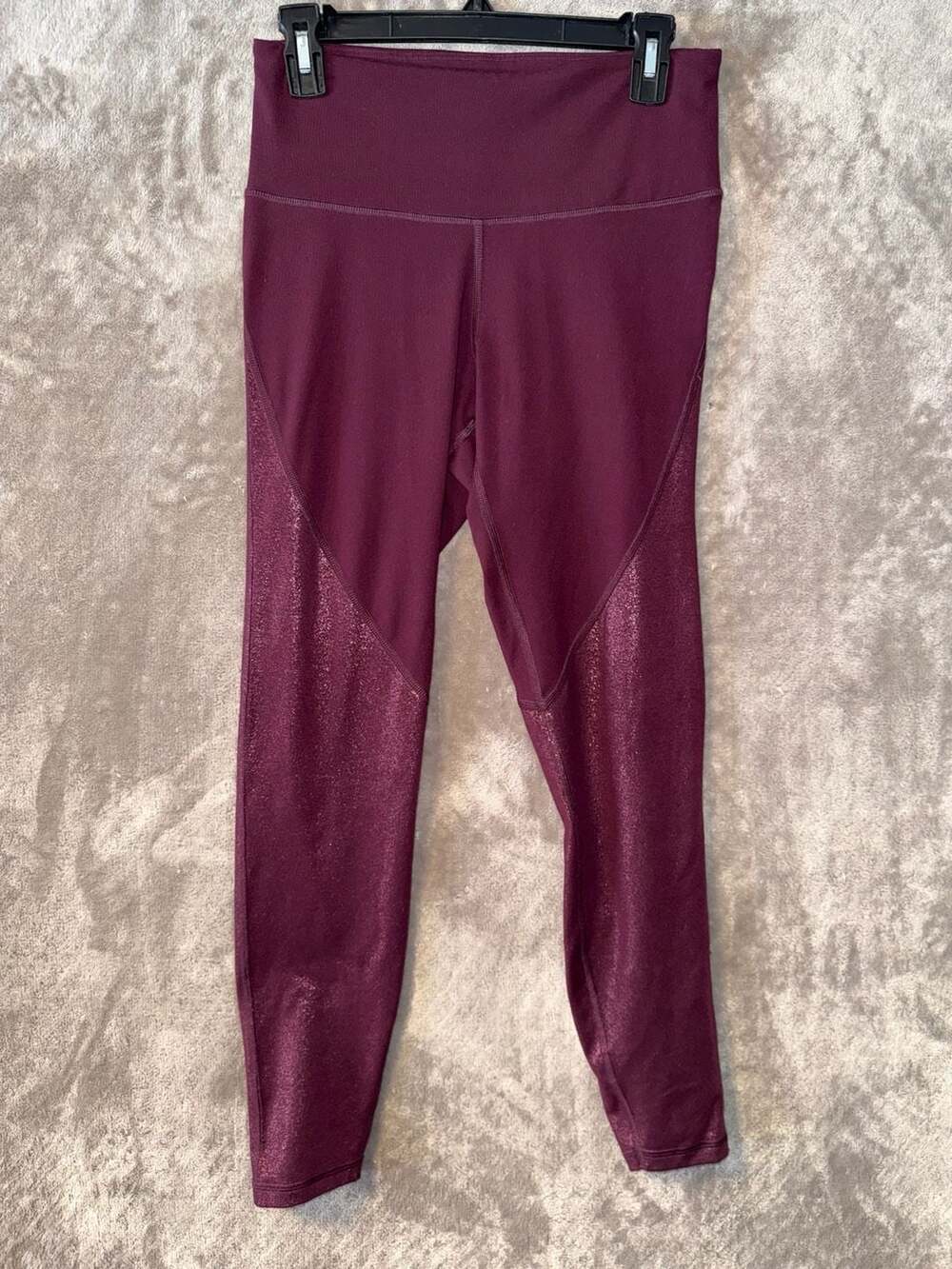 Old Navy Go Dry Plum High Rise Star Mesh Panel 7/8 Length Leggings Size M